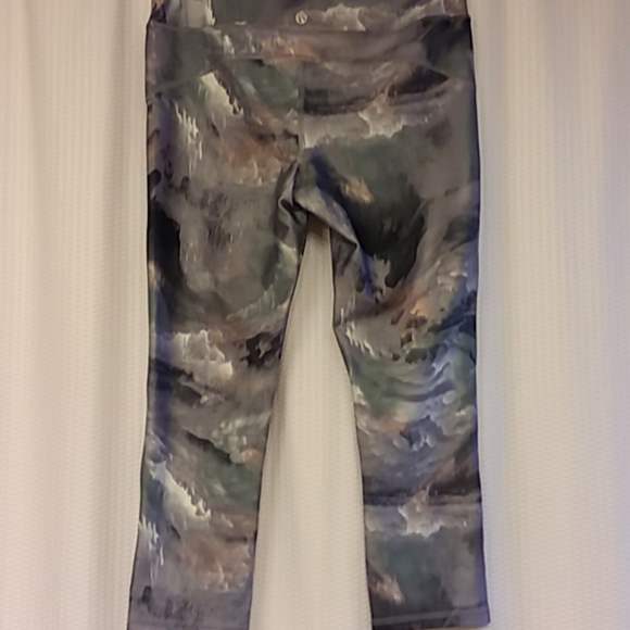 Marika capri leggings-NWO^ - Picture 4 of 6